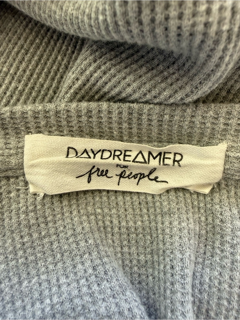 Daydreamer for Free People Queen Tour '75 Waffle Knit Long Sleeve : Medium - Picture 5 of 6